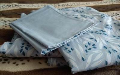heavy bed sheets